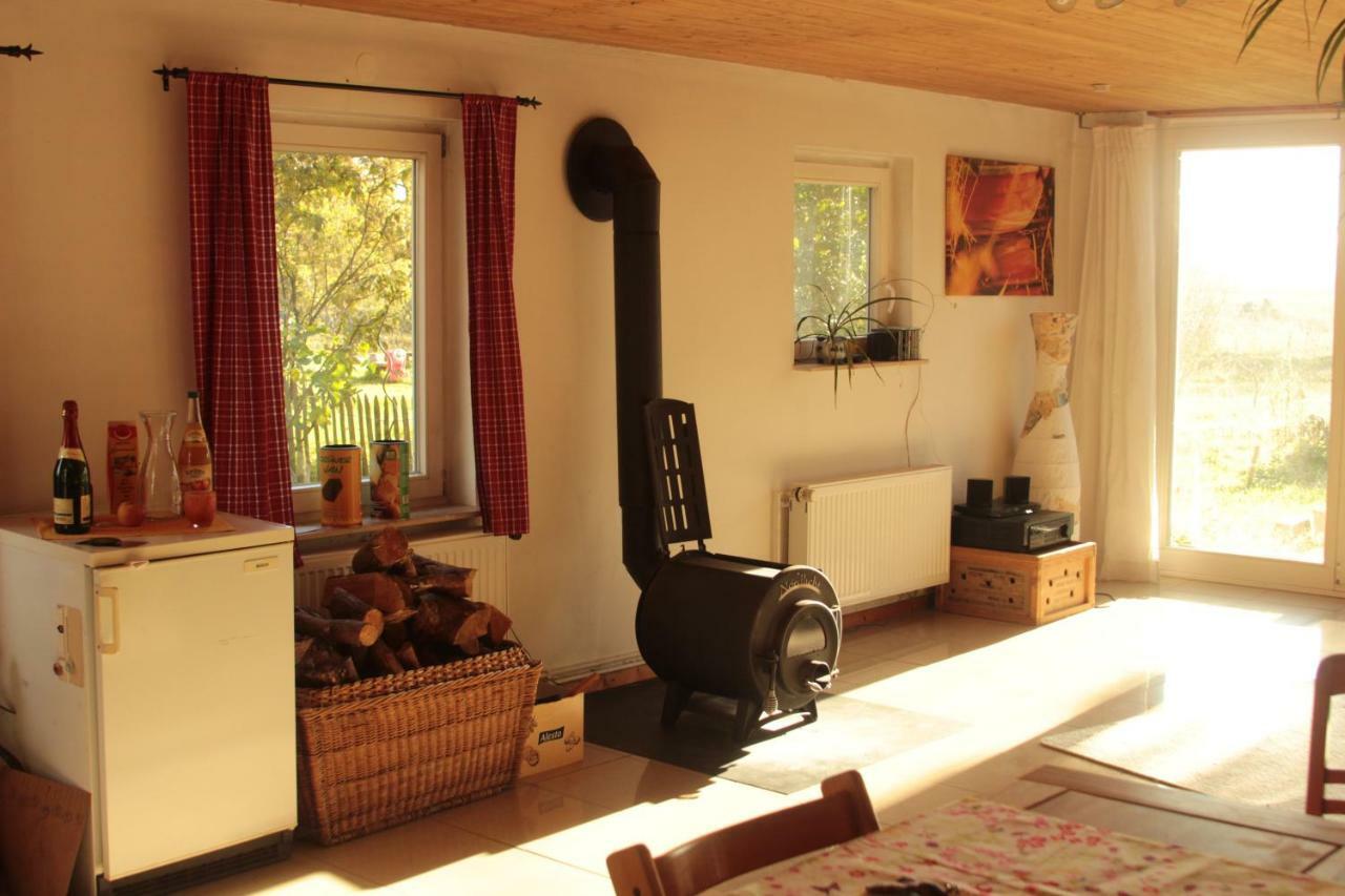 Apartment Hof Schwalbennest Amt Neuhaus Eksteriør bilde